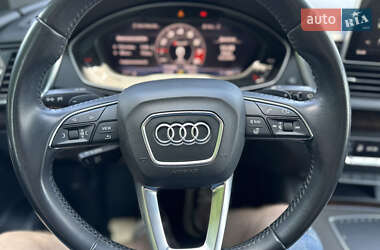 Внедорожник / Кроссовер Audi Q5 2019 в 