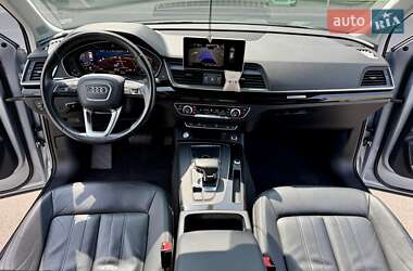 Внедорожник / Кроссовер Audi Q5 2018 в 