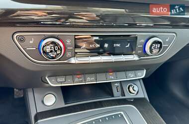 Внедорожник / Кроссовер Audi Q5 2018 в 