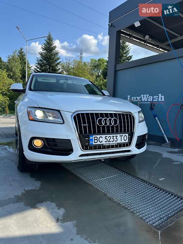 Внедорожник / Кроссовер Audi Q5 2015 в Самборе