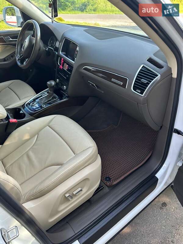 Внедорожник / Кроссовер Audi Q5 2015 в Самборе