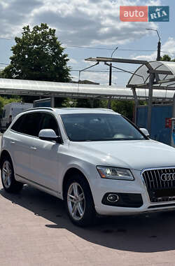 Позашляховик / Кросовер Audi Q5 2016 в 