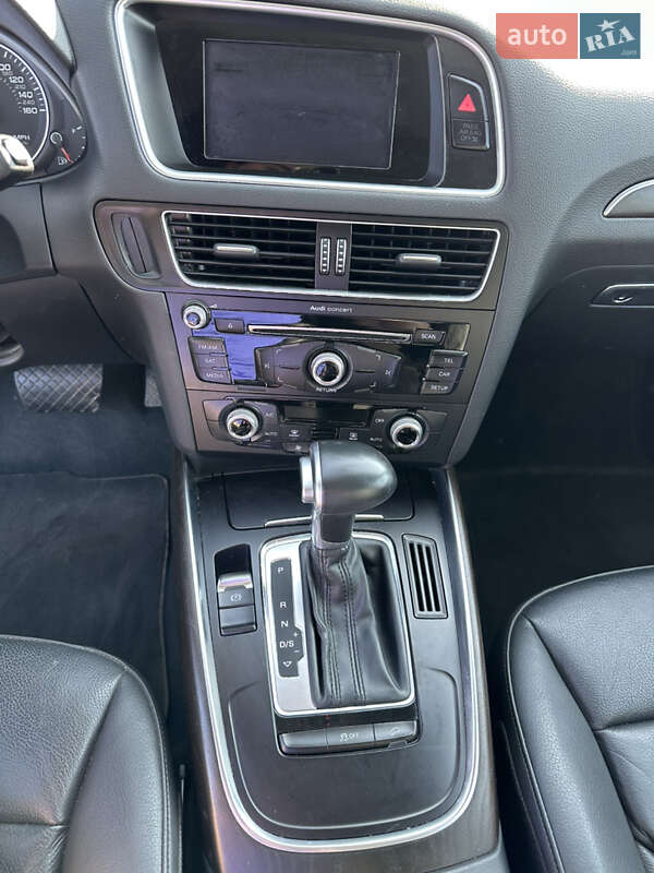 Внедорожник / Кроссовер Audi Q5 2016 в Ровно