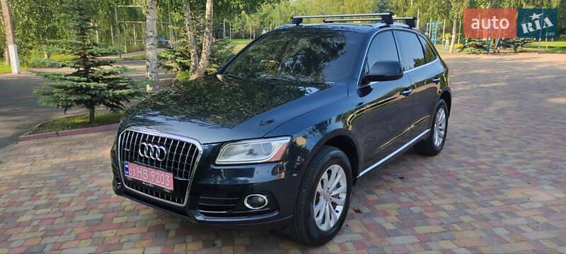 Внедорожник / Кроссовер Audi Q5 2016 в 