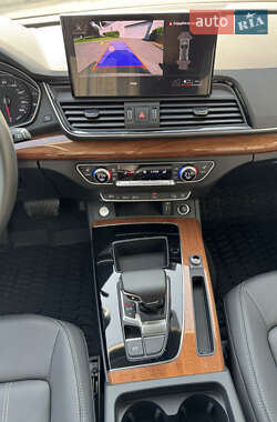 Внедорожник / Кроссовер Audi Q5 2023 в 