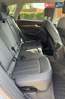 Внедорожник / Кроссовер Audi Q5 2023 в 