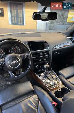 Внедорожник / Кроссовер Audi Q5 2015 в 