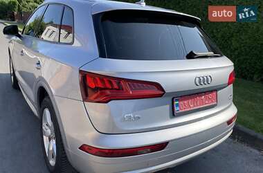 Внедорожник / Кроссовер Audi Q5 2018 в 