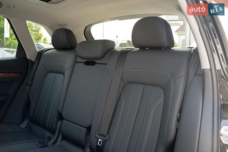 Внедорожник / Кроссовер Audi Q5 2021 в Черновцах