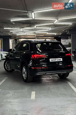 Внедорожник / Кроссовер Audi Q5 2021 в 