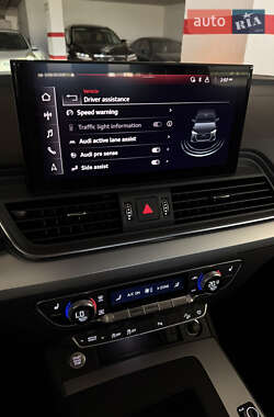 Внедорожник / Кроссовер Audi Q5 2021 в 
