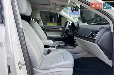 Внедорожник / Кроссовер Audi Q5 2021 в 