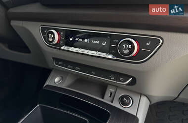 Внедорожник / Кроссовер Audi Q5 2021 в 