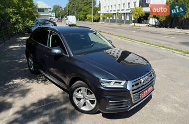Внедорожник / Кроссовер Audi Q5 2019 в 