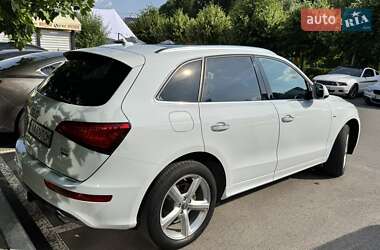Внедорожник / Кроссовер Audi Q5 2016 в 