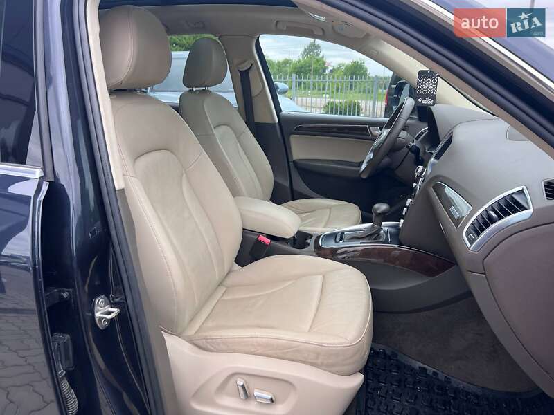 Внедорожник / Кроссовер Audi Q5 2015 в Нововолынске
