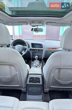 Внедорожник / Кроссовер Audi Q5 2011 в 