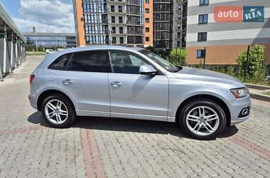 Внедорожник / Кроссовер Audi Q5 2015 в 