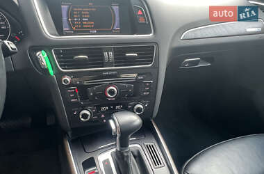 Внедорожник / Кроссовер Audi Q5 2016 в 