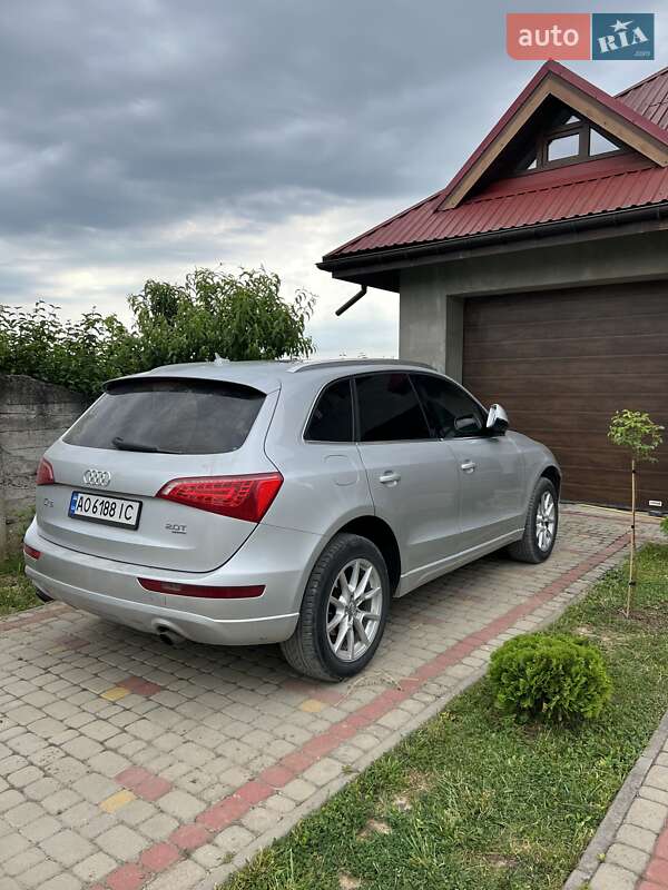 Внедорожник / Кроссовер Audi Q5 2012 в Мукачево