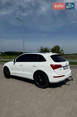 Внедорожник / Кроссовер Audi Q5 2011 в 