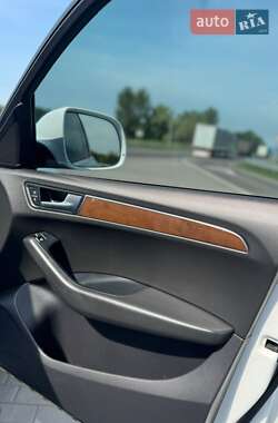 Внедорожник / Кроссовер Audi Q5 2011 в 