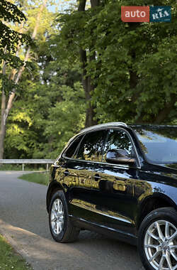 Внедорожник / Кроссовер Audi Q5 2011 в 