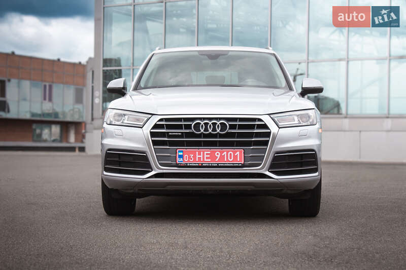 Внедорожник / Кроссовер Audi Q5 2018 в Киеве
