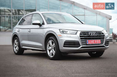 Внедорожник / Кроссовер Audi Q5 2018 в 