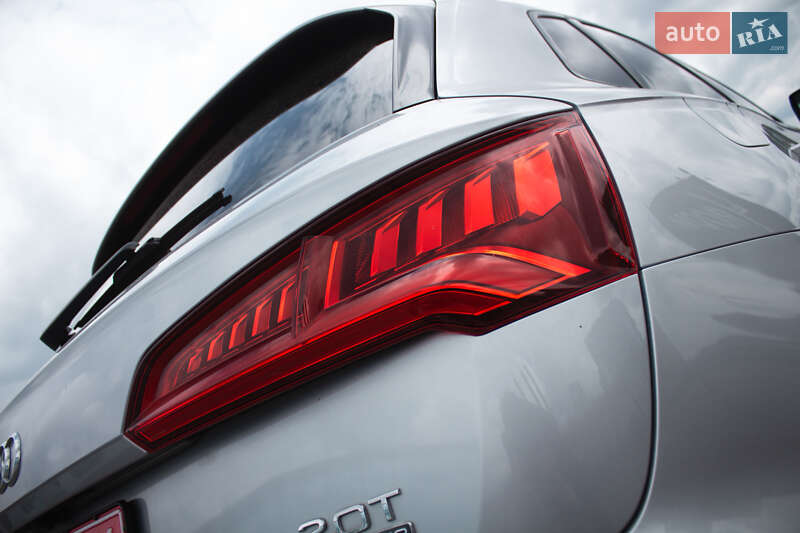 Внедорожник / Кроссовер Audi Q5 2018 в Киеве