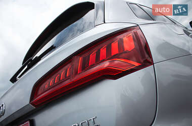 Внедорожник / Кроссовер Audi Q5 2018 в 