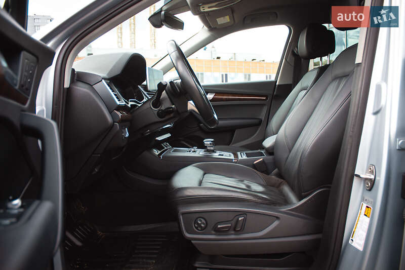 Внедорожник / Кроссовер Audi Q5 2018 в Киеве