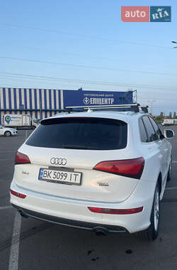 Внедорожник / Кроссовер Audi Q5 2016 в 