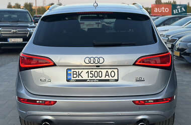 Внедорожник / Кроссовер Audi Q5 2015 в 