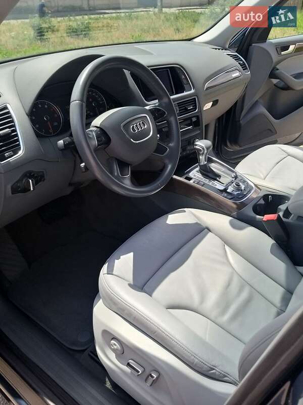 Внедорожник / Кроссовер Audi Q5 2015 в Харькове