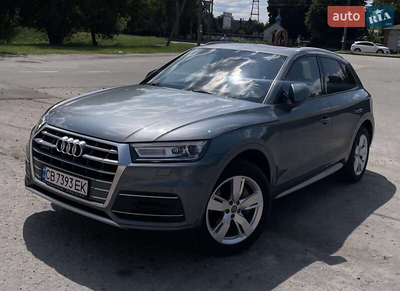 Внедорожник / Кроссовер Audi Q5 2017 в 