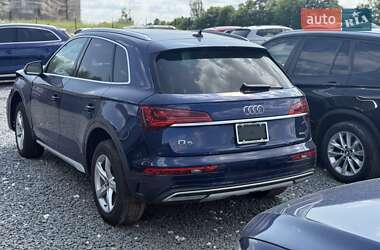 Внедорожник / Кроссовер Audi Q5 2021 в 