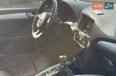 Внедорожник / Кроссовер Audi Q5 2015 в 