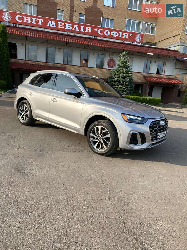 Внедорожник / Кроссовер Audi Q5 2022 в Тернополе