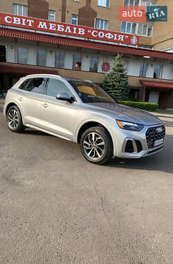 Внедорожник / Кроссовер Audi Q5 2022 в 