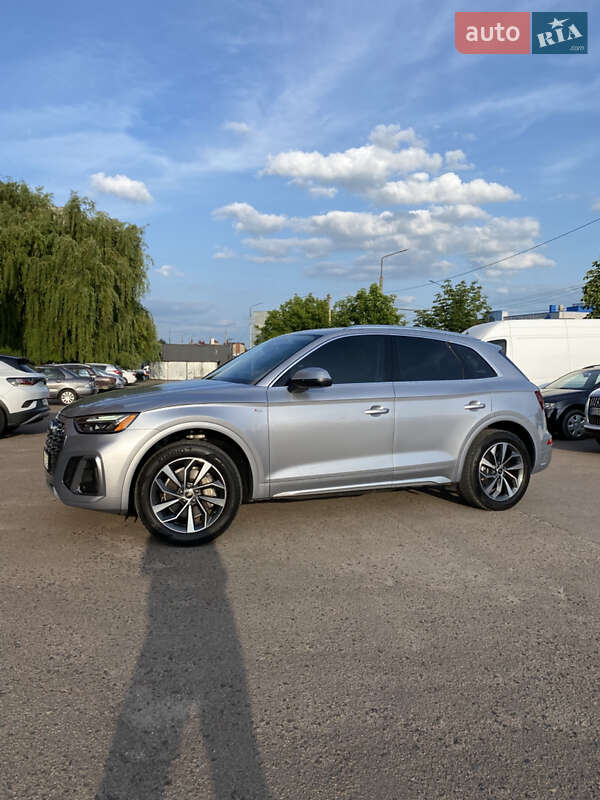 Внедорожник / Кроссовер Audi Q5 2022 в Тернополе