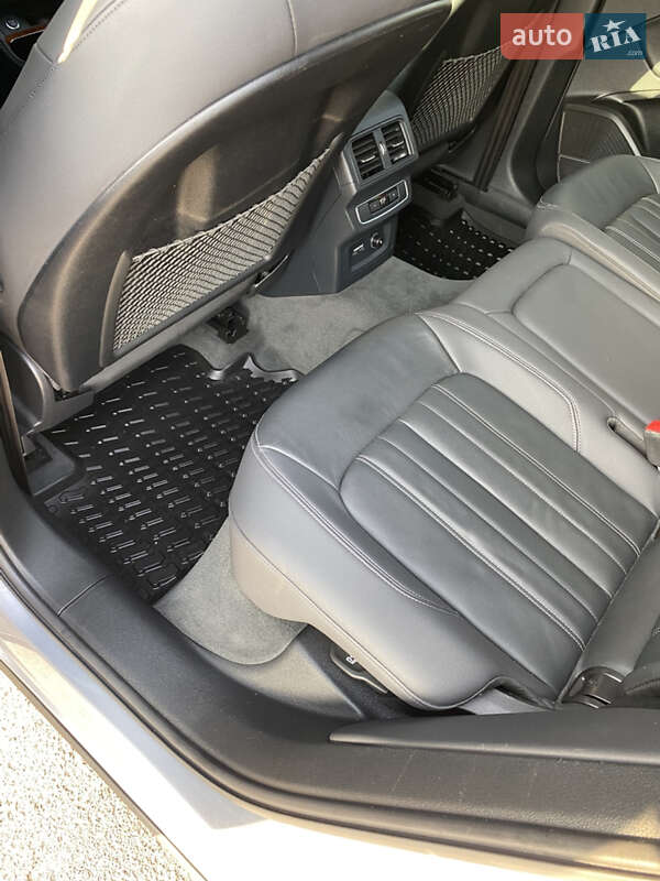 Внедорожник / Кроссовер Audi Q5 2022 в Тернополе