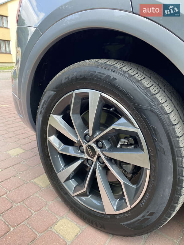 Внедорожник / Кроссовер Audi Q5 2022 в Тернополе