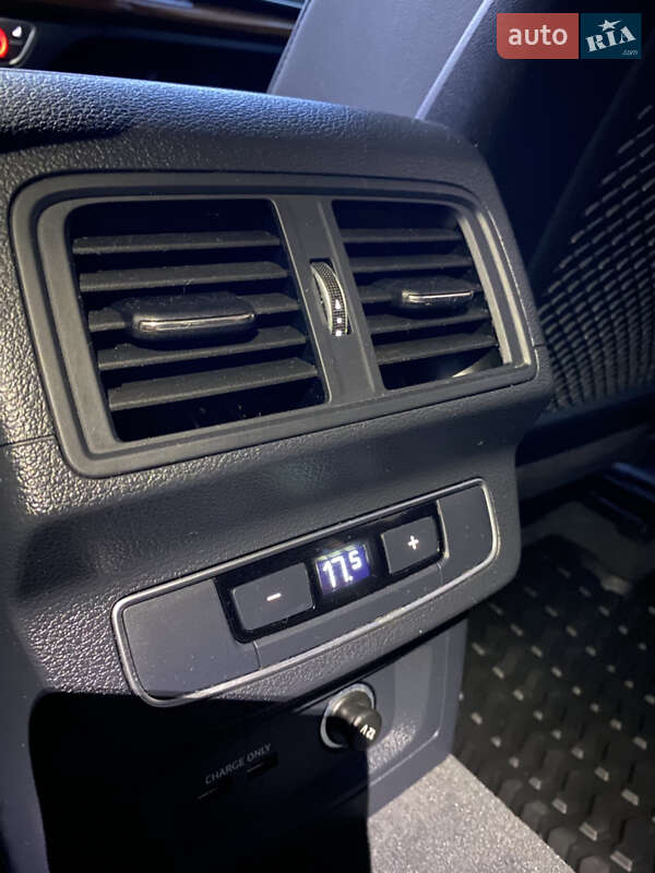 Внедорожник / Кроссовер Audi Q5 2022 в Тернополе