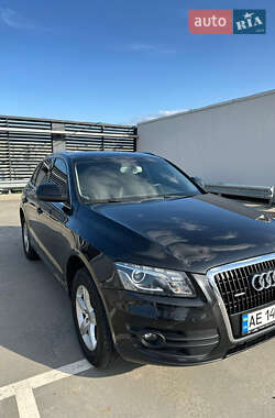 Внедорожник / Кроссовер Audi Q5 2009 в 