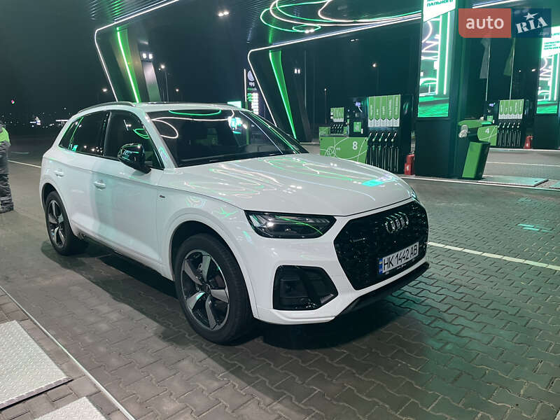 Внедорожник / Кроссовер Audi Q5 2023 в Ровно