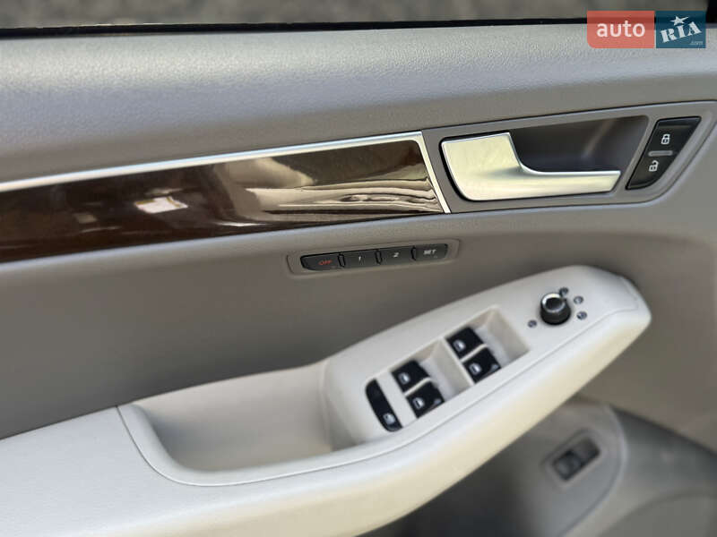Внедорожник / Кроссовер Audi Q5 2012 в Луцке