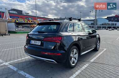 Внедорожник / Кроссовер Audi Q5 2017 в 