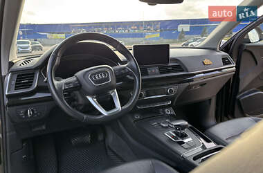 Внедорожник / Кроссовер Audi Q5 2019 в 