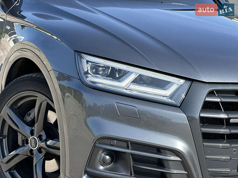 Внедорожник / Кроссовер Audi Q5 2018 в Тернополе